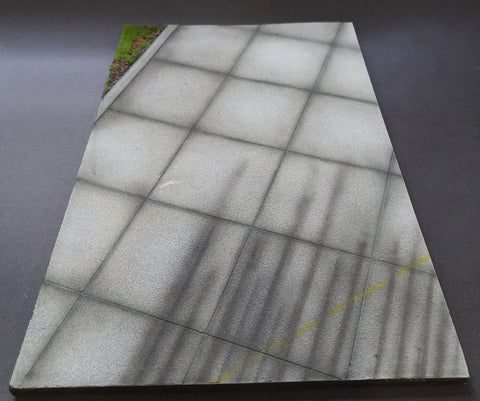 リアリティインスケール 35311 1/35 芝生のある1/48スケールの飛行場 - 21.5 x 33cm