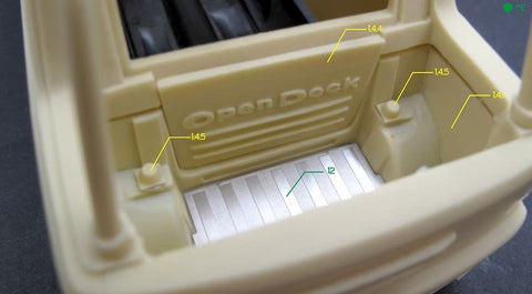 ZoomOn Z129 1/24 トヨタ bB オープンデッキ (NCP34) パーツセット