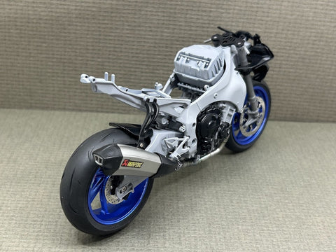 Zワークショップ Z04-006 1/12 エボリューション ライン エキゾーストシステム(チタニウム+カーボン) (タミヤ 1/12 R1M (14133)用)