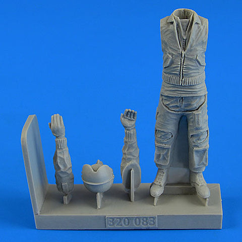 エアロボーナス 320083 1/32 ドイツ空軍・海軍パイロット(現代)