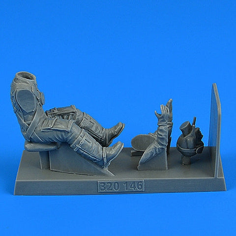 エアロボーナス 320146 1/32 ドイツ空軍 WWII パイロット付 パラシュート Bf 109K用