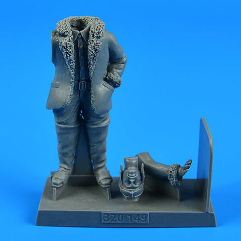 エアロボーナス 320149 1/32 WWI ドイツ・オーストリア・ハンガリーパイロット (冬季装備)