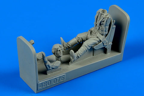 エアロボーナス 480076 1/48 WWII ソビエト P-39 エアラコブラ パイロット着座姿勢