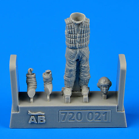 エアロボーナス 720021 1/72 ドイツ空軍パイロット ライフジャケット着用 (WWII)
