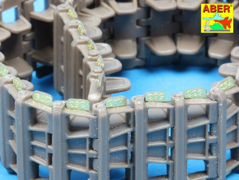 アベール 16053 1/16 ドイツ 38(t)軽戦車用キャタピラ製造刻印