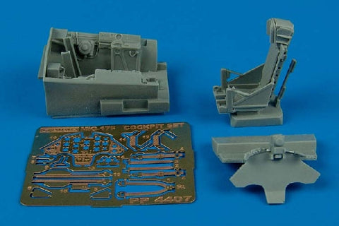 アイリス 4407 1/48 MiG-17F フレスコ コクピット(HOBBY BOSS用)