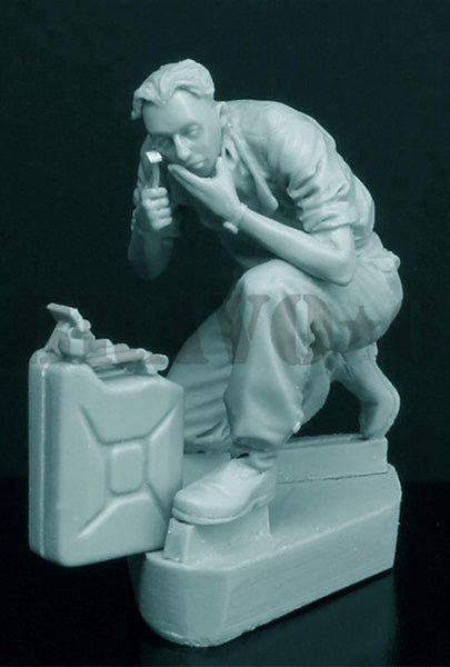 ブラボー6 35119 1/35 WWIIドイツ 戦場の理容(3) 髭を剃る戦車兵