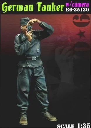 ブラボー6 35130 1/35 ドイツ カメラを構えた戦車兵