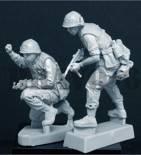 ブラボー6 35302 1/35 ベトナム アメリカ海兵隊「曲がり角の先に」(1)(2体セット)