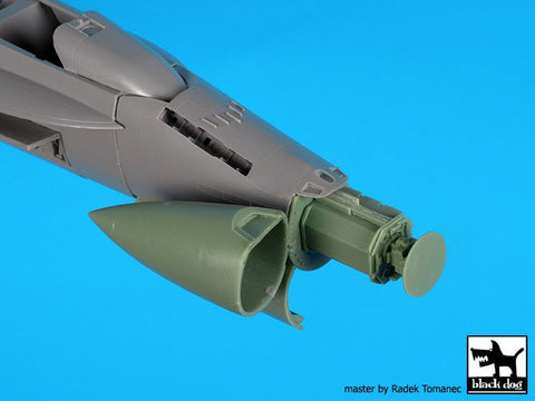 ブラックドッグ A48109 1/48 F-18 C レーダー＋機関砲 （キネティック用）