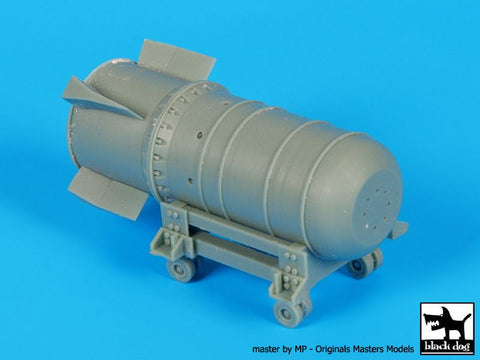 ブラックドッグ A72038 1/72 原子爆弾 マーク36