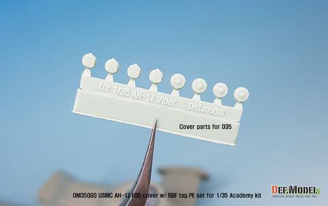 DEFモデル DM35090 1/35 アメリカ海兵隊 AH-1Z ヴァイパー FODカバー・リムーブビフォーフライトタグ (アカデミー用)