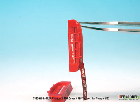 DEFモデル DS32010 1/32 F-4C/D ファントムII FODカバー・リムーブビフォーフライトタグ(タミヤ用)