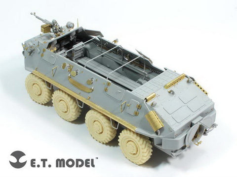 E.T.モデル E35-120 1/35 ロシア BTR-60P 兵員輸送車(トランぺッター 01542用）