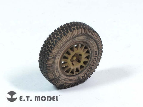 E.T.モデル ER35-029 1/35 ディフェンダーXD W.M.I.K 自重変形ロードホイールタイプ3(ホビーボス Kit用）