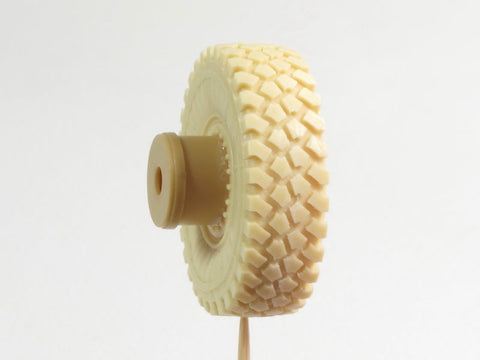 E.T.モデル ER35-043 1/35 現用 バッファロー 6X6 MPCV 自重変形ロードホイール(ブロンコ 35100用）