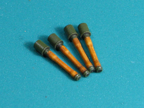 エウレカXXL E-046 1/35 ドイツ M24型柄付手榴弾 ケース付