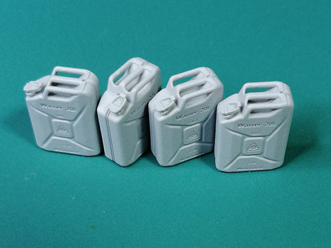 エウレカXXL E-048 1/35 WWII ドイツ 水用ジェリ缶