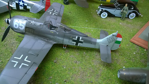 HADモデル 48178 1/48 FW-190 F-8 ( 64 ”?gi”、65 ”P?TT?M”) デカールシート