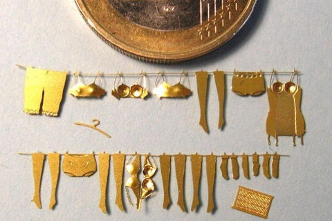 ハウラー HLH72022 1/72 洗濯された下着  エッチングパーツ