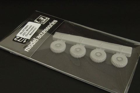 ハウラー HLH72081 1/72 AEC (ドーチェスター,マタドール)  ホイールセット