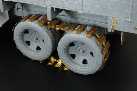 ハウラー HLU35057 1/35 GAZ-AAA 1943  (ミニアート用)