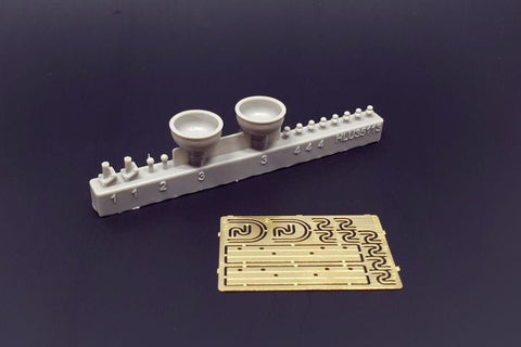 ハウラー HLU35113 1/35 ランプと電信機のガイシ