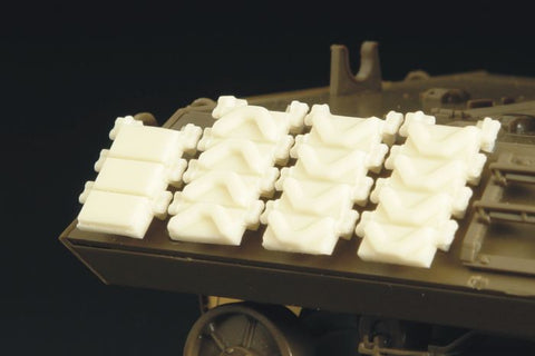 ハウラー HLX48101 1/48 M4/M10 装甲強化予備キャタピラセット(M4 andM10用レジン製)