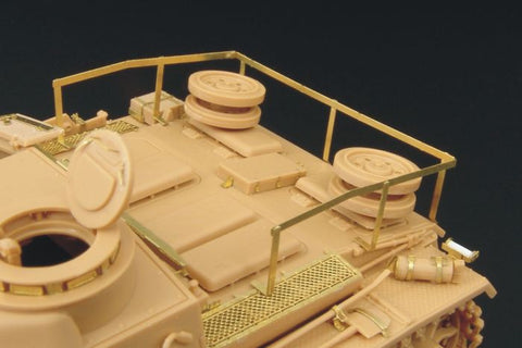 ハウラー HLX48106 1/48 III号突撃砲 G型 積載用フレーム エッチングパーツ(タミヤ用)