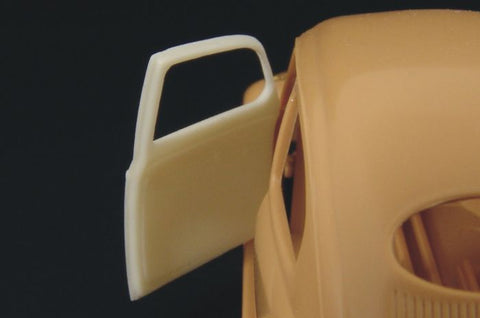 ハウラー HLX48158 1/48 フォルクスワーゲン type 82E ドア エッチングパーツ(タミヤ用・レジン製)