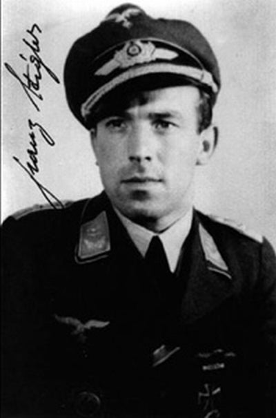 キッツワールド KW132084 1/32 メッサーシュミット ME109G-6 JG/27/6 Pilot Franz Stigler