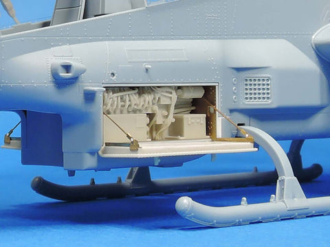 レジェンド LF1368 1/35 AH-1Z アビオニクス 及び 弾薬庫 セット (アカデミー用)