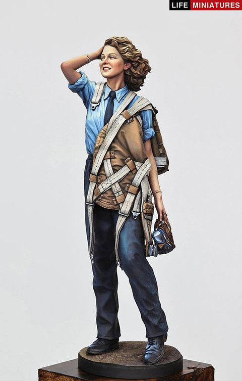 ライフミニチュア LM-12002 1/12 アッタガールズ WWII イギリス空軍ATA パイロット 限定モデル