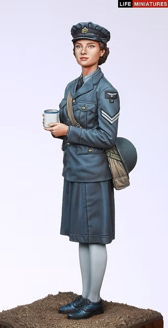 ライフミニチュア LM-16007 1/16 WAAF(イギリス婦人補助空軍)アシスタントセクションリーダー 1940-1941年