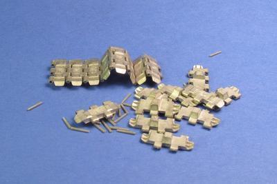 マスタークラブ MTL-35037 1/35 ソビエト B-4 榴弾砲用履帯