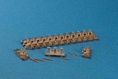 マスタークラブ MTL-35071 1/35 II号戦車 D後期型用履帯