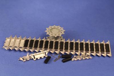 マスタークラブ MTL-35079 1/35 チーフテン , ニューパッド用履帯