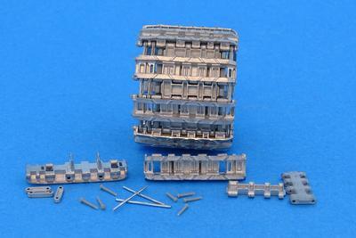 マスタークラブ MTL-35097 1/35 キングタイガー Gg 24/800/300 後期型用履帯