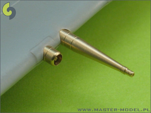 マスター AM-72-005 1/72 スーパーマリンスピットファイア Eウィング初期型 フェアリング付イスパノ20mmと.50キャリバー機関砲 (2種類)