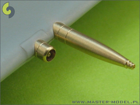 マスター AM-72-006 1/72 スーパーマリンスピットファイア Eウィング後期型 フェアリング付イスパノ20mmと.50キャリバー機関砲 (2種類)