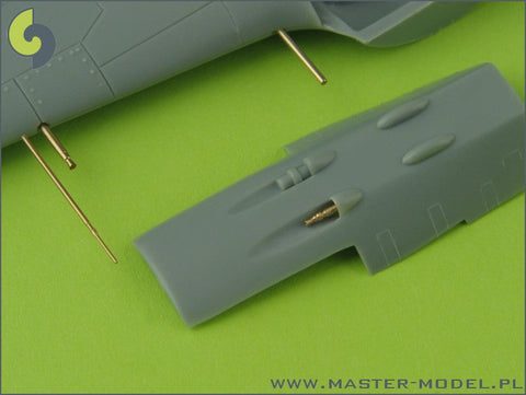 マスター AM-72-012 1/72 フォッケウルフ Fw 190 A2-A5型の武装セット（MG 17, MG FF, MG 151 の各銃口）およびピトー管