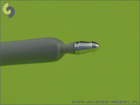 マスター AM-72-018 1/72 NATO標準の燃料補給口（空中給油システムを備えたすべての1/72 NATO軍航空機用)（1個）