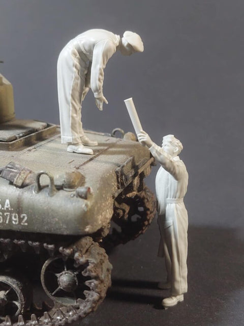 パンツァーアート FI35-234 1/35 75mm弾を積載するイギリスの戦車兵