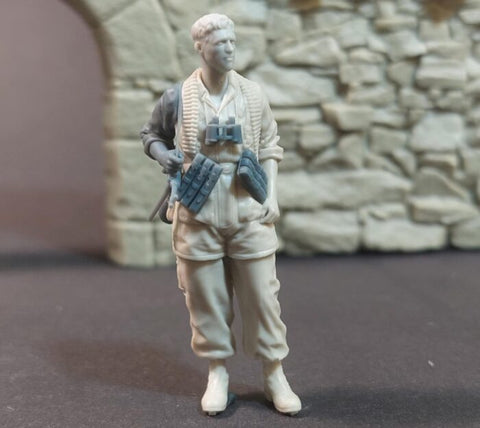 パンツァーアート FI35-248 1/35 ドイツ降下猟兵 MG34 弾薬運搬手