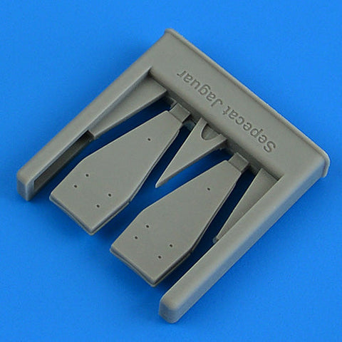 クイックブースト QB49 172 1/48 Sepecat Jaguar GR.1/GR.1a チャフ・フレアディスペンサー用ベース (AIRFIX用)