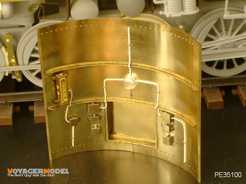 ボイジャーモデル PE35100 1/35 WWIIドイツ BR52機関車 運転席エッチングセット(トランぺッター00210用)