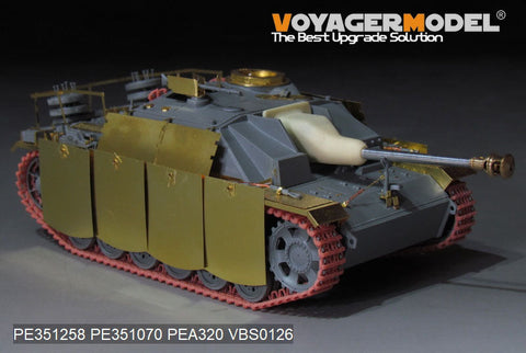 ボイジャーモデル PE351258  1/35 WWII ドイツ III号戦車 G型後期生産型 基本セット(ドラゴン用)
