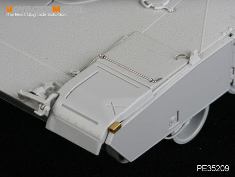 ボイジャーモデル PE35209 1/35 M1A1エイブラムス戦車(ドラゴン3535)