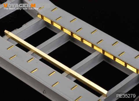 ボイジャーモデル PE35279 1/35 ロシア MAZ/ChMZAP-5247G (トランぺッター00211/00212)