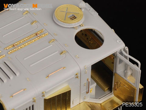 ボイジャーモデル PE35325 1/35 現用ロシア KZKT-537Lトラクター(トランぺッター01005)